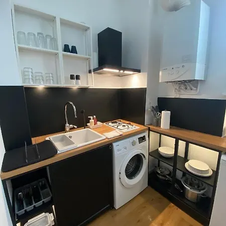 Charmant Studio A 50 Metres De La Grande Plage *